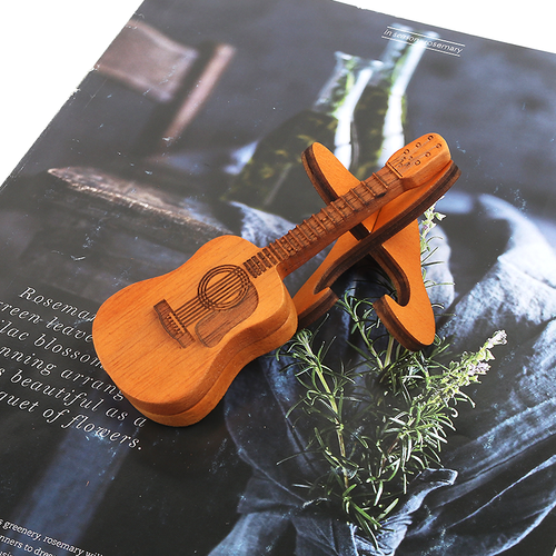 🎸 Mini Wooden Decorative Guitar Set 🌳