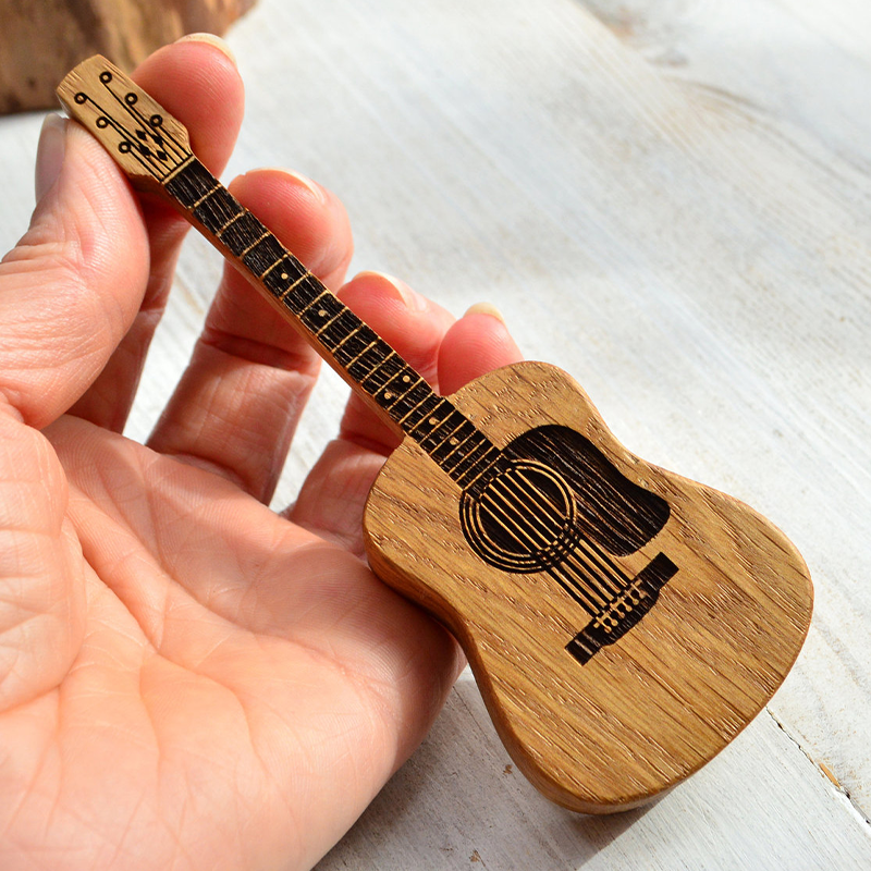 🎸 Mini Wooden Decorative Guitar Set 🌳